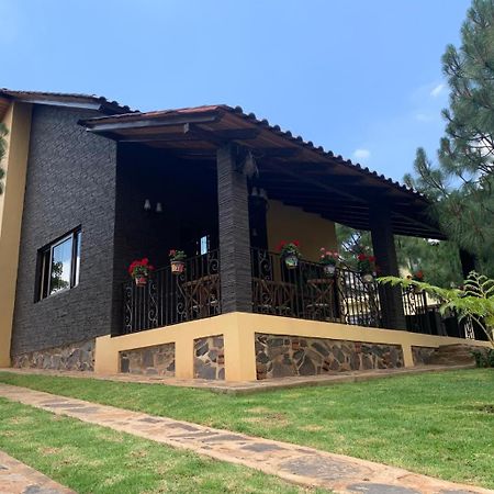 Cabana No.4 Puerta Del Bosque Mazamitla. Екстер'єр фото