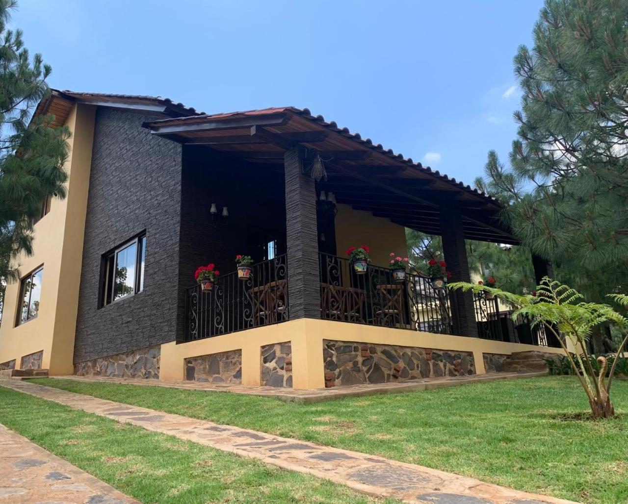 Cabana No.4 Puerta Del Bosque Mazamitla. Екстер'єр фото